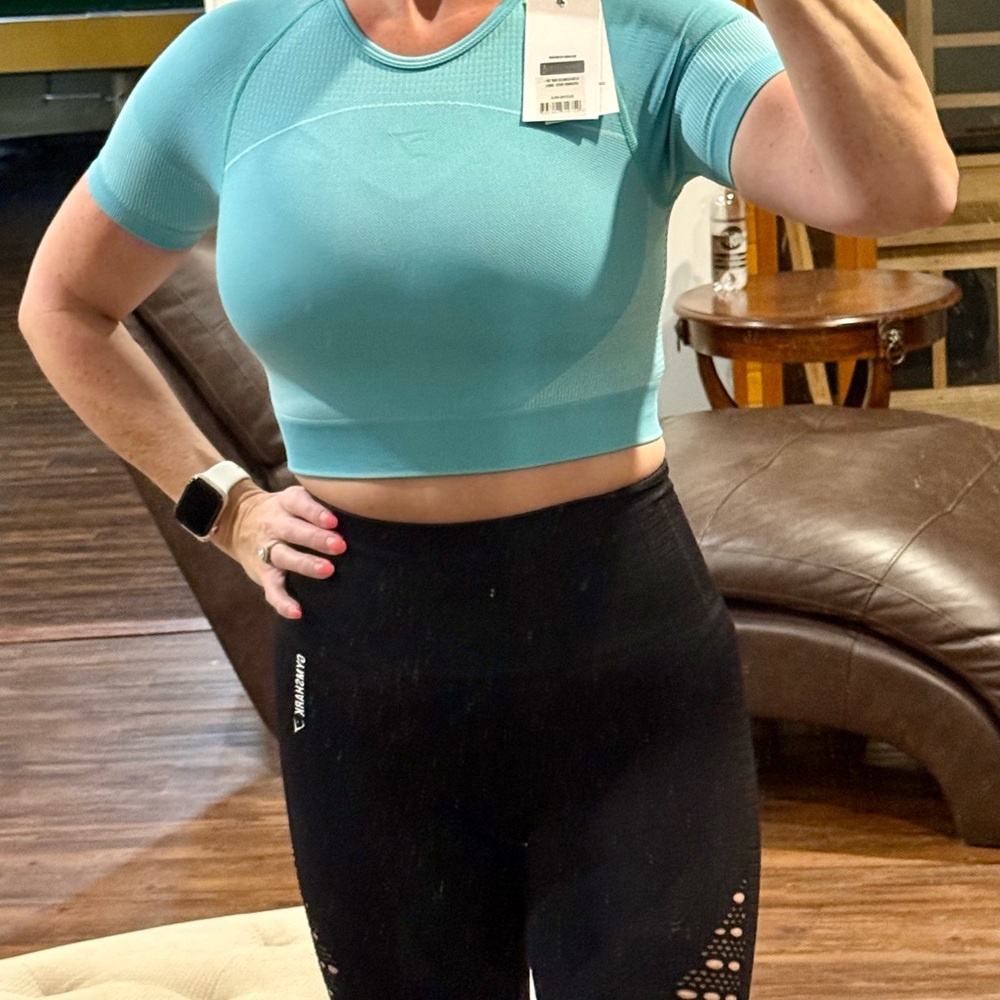 Gymshark spearmint green Crop Top - small